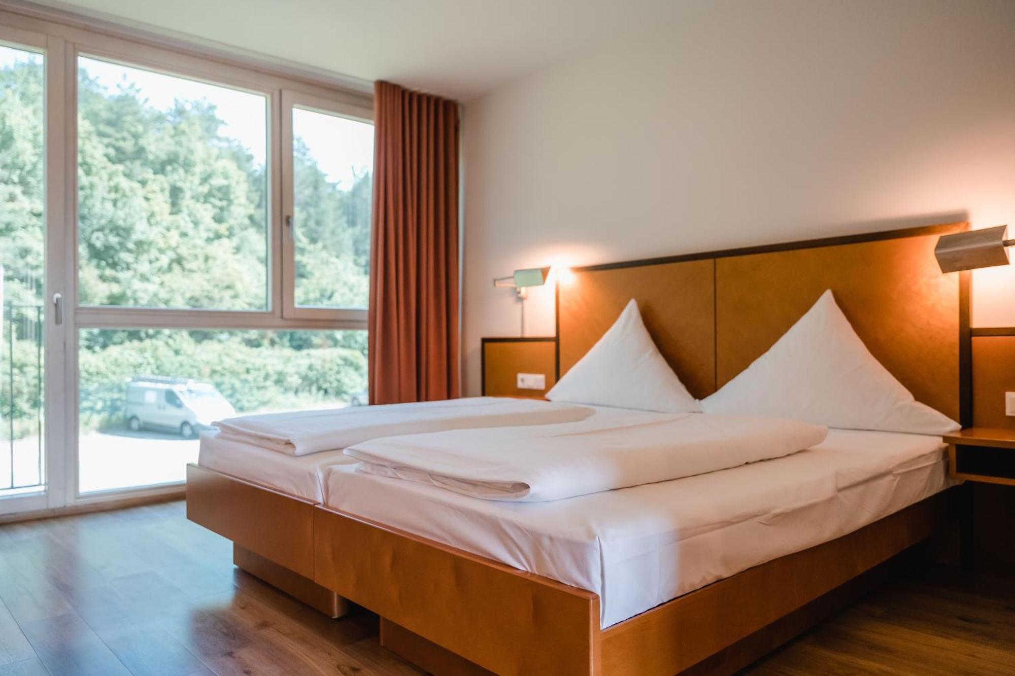 Hotel Hegau Ost Енген Екстер'єр фото