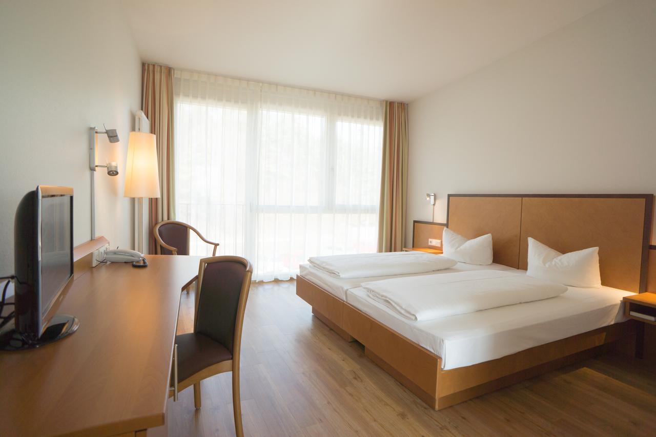Hotel Hegau Ost Енген Екстер'єр фото